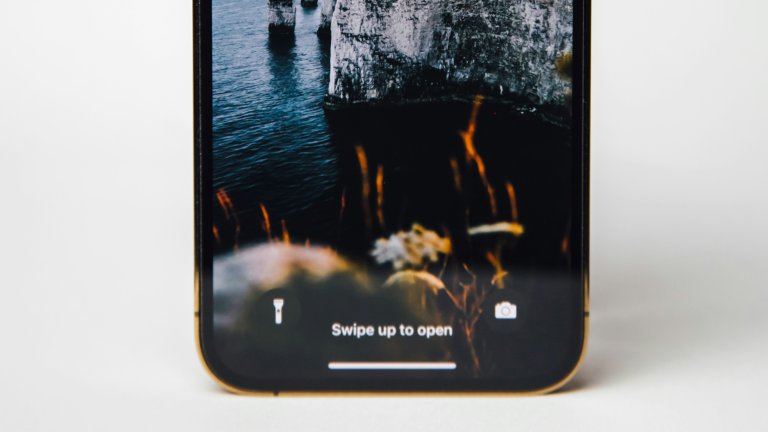 iphone lock screen